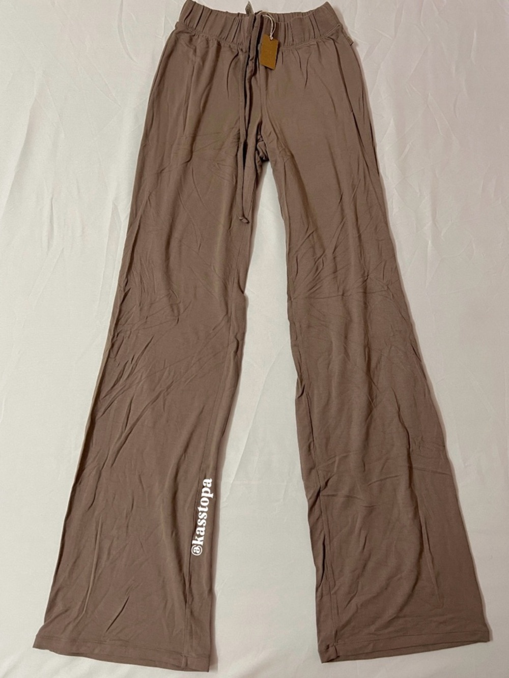 SKIMS Sleep Button Up Shirt Top + Straight Leg Pants Pant Set Brown Fossil - Picture 3 of 3